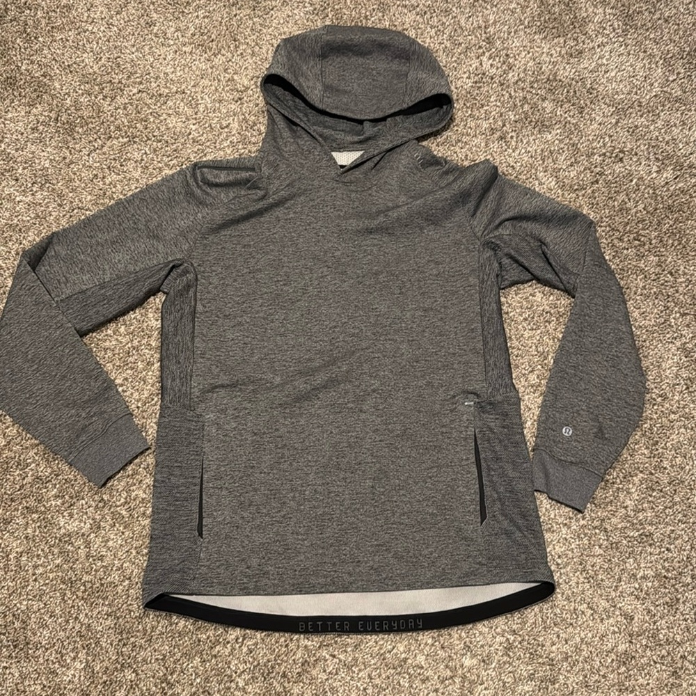 Lululemon hoodie (L)